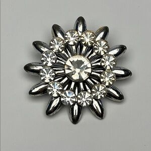 Silver tone rhinestone flower vintage brooch